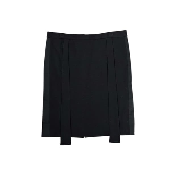 Line Out Skirt