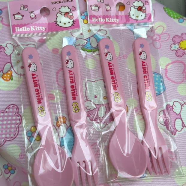 고전 헬로키티 락앤락 수저세트 (2013)