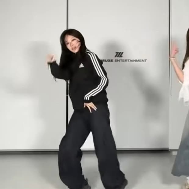 리센느 미나미 착용 아디다스 져지 블랙