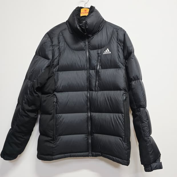 아디다스 블랙 다운패딩 점퍼105