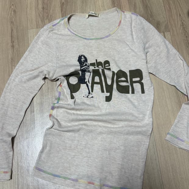 히스테릭글래머 오트밀베이지 프린팅 오버로크 롱슬리브