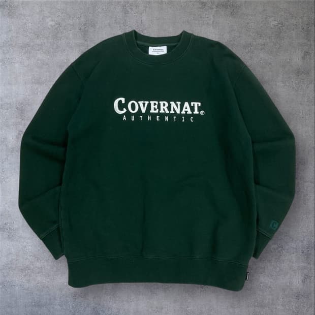 커버낫 그린 컬러 스펠아웃 로고 맨투맨