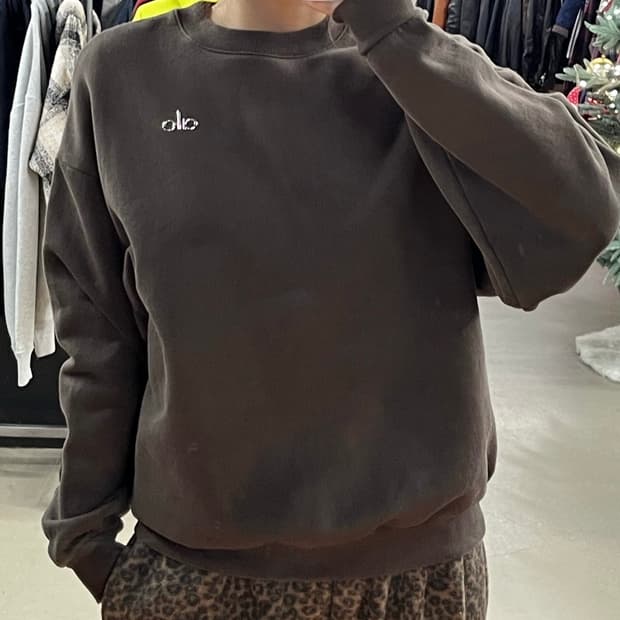 알로 브라운 맨투맨