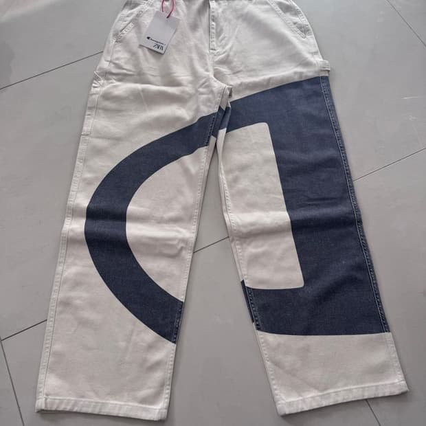 LOGO PANTS 대조적인 로고 팬츠