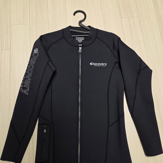 디스커버리 zip up 래쉬가드100 사이즈