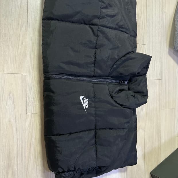 나이키 패딩조끼 xs(m~L)