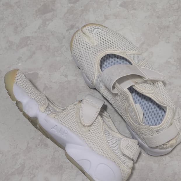 나이키 에어리프트 240 사이즈