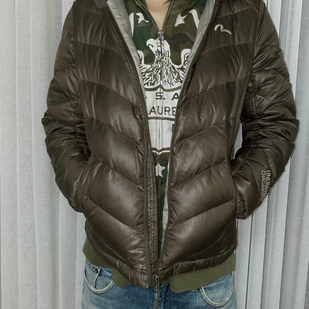 에비수 후드 구스 다운 패딩