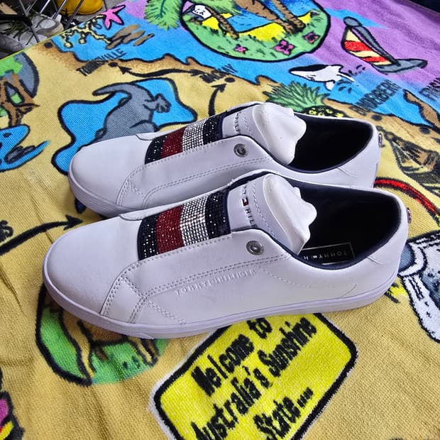 타미힐피거 화이트 스니커즈 슬립온 (1469)