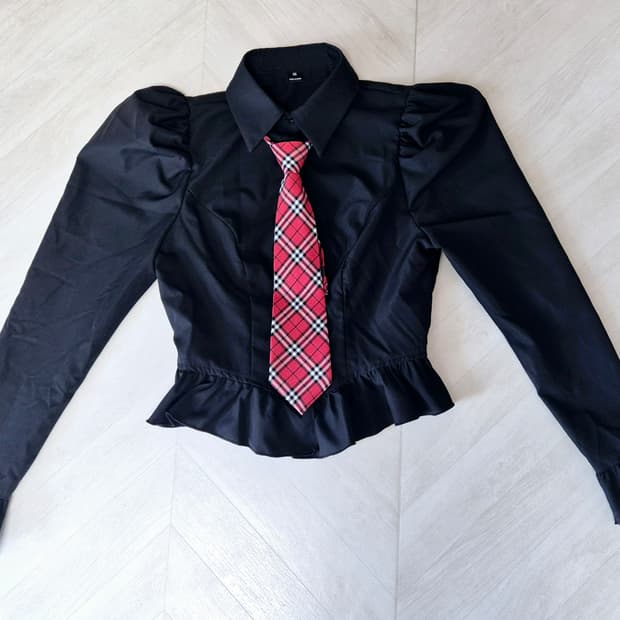 캐캐체깔 블라우스(넥타이 포함)