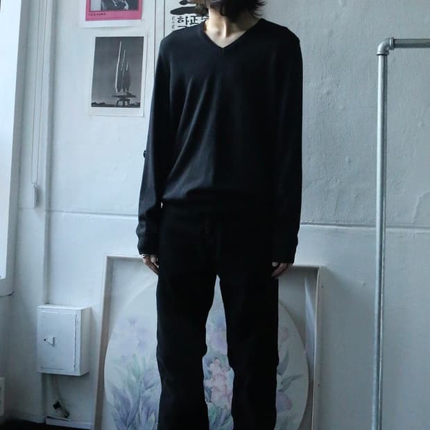 휴고보스 블랙 브이넥 롱슬리브 니트