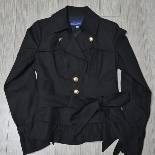 버버리 블루라벨 프릴코트