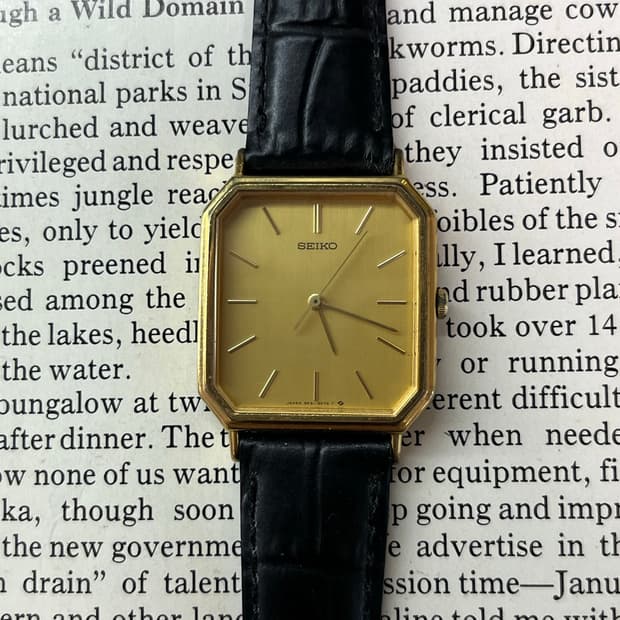 SEIKO 골드 탱크형 드레스 쿼츠