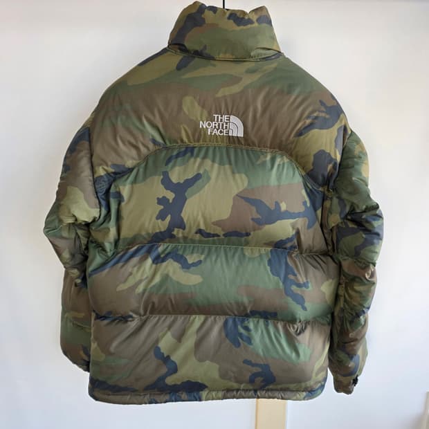 신품급!! 오리지널 일본판 노스페이스 700 눕시 센터로고 카모S(95)