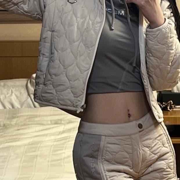 미스치프 퀄티드 후디드 자켓 패딩