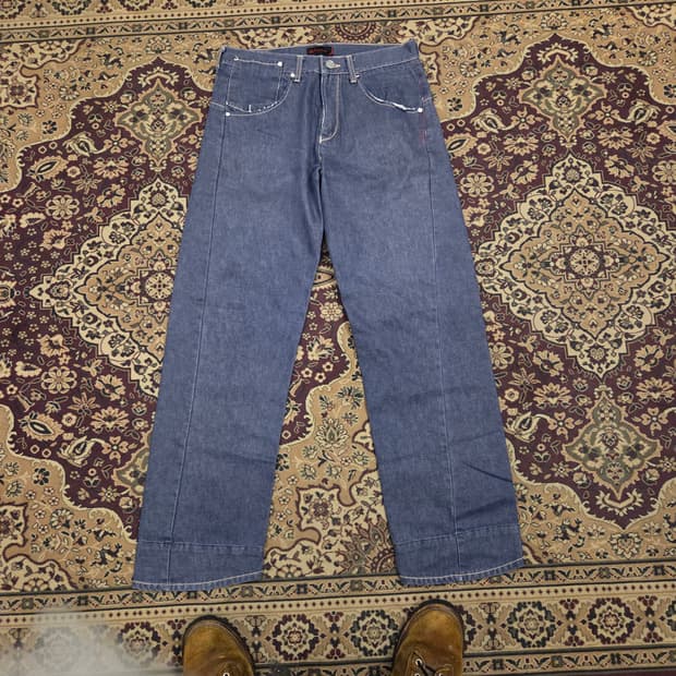 리바이스 엔지니어드진 표기 32사이즈 