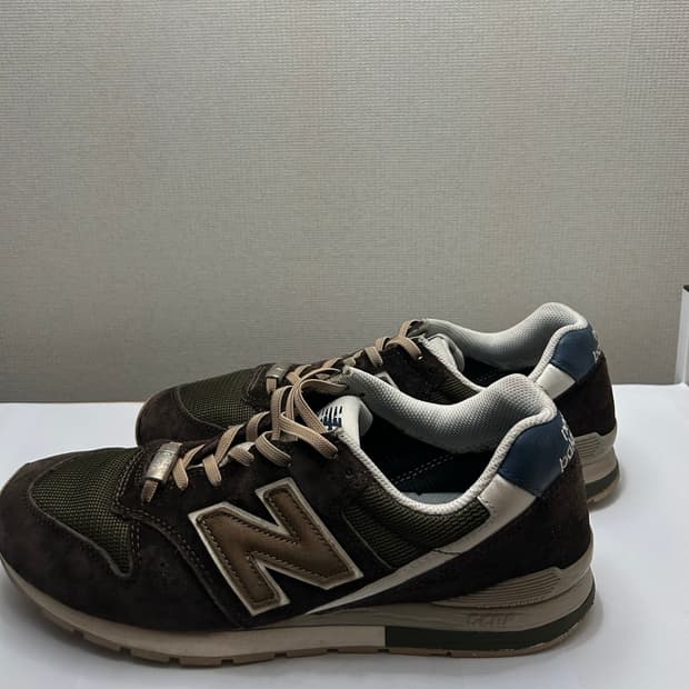 뉴발란스 996 UG2 브라운