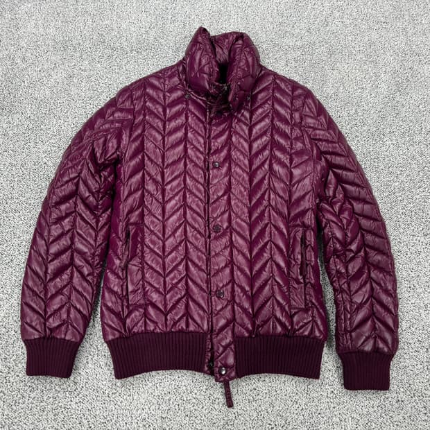 AKM x DUVETICA 콜라보 헤링본 스티치 다운자켓