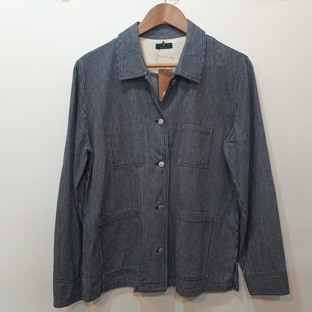 iy basics 스트라이프 자켓