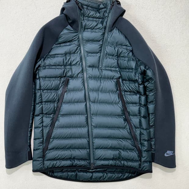 나이키 테크플리스 에어로로프트 경량패딩 자켓 100