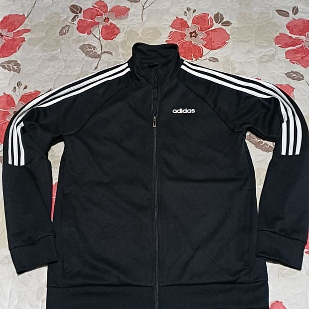 아디다스 얇은저지 100 가슴53 기장69