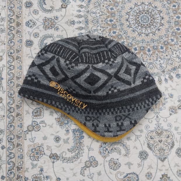 디스커버리 익스페디션 귀달이 니트 비니