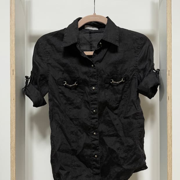 K.T LINO : 반팔 블랙 셔츠