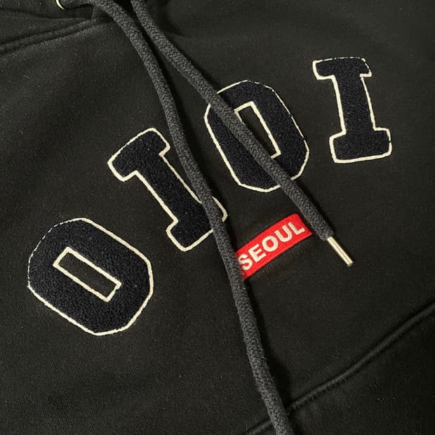 OiOi seoul 로고 블랙 후드티