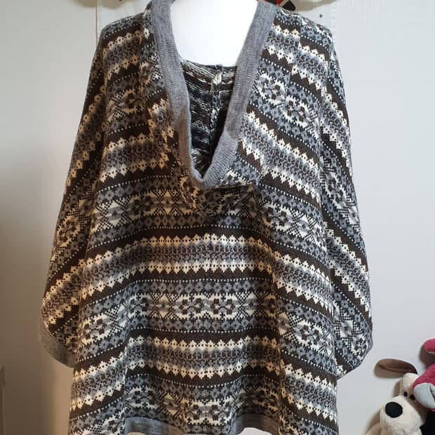 [모리걸] 노르딕 패턴 니트 판쵸 케이프 에스닉모리