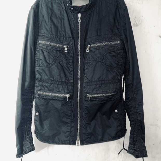 프라다 라이더 디테일 자켓