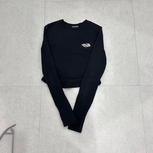 플리즈노팔로우 엠블럼 롱슬리브 탑 블랙