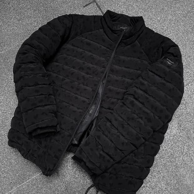 언더마이카 murslanger 패딩