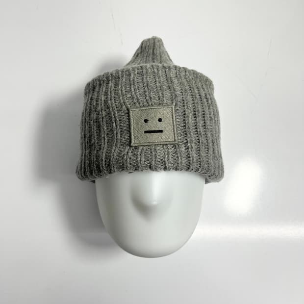 Acne face beanie