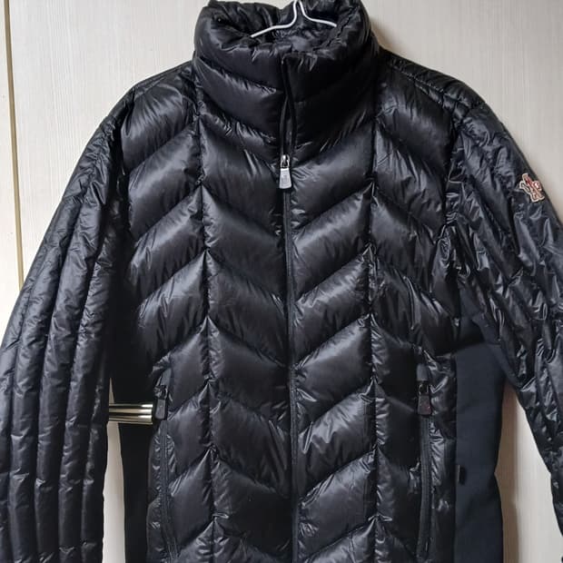 정품 몽클레르 패딩자켓(55~66사이즈)  