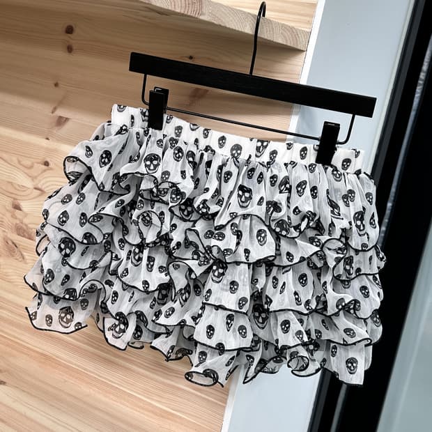 skull frill mini skirt