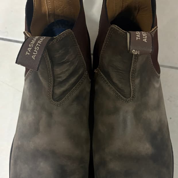 블런드스톤 러스틱브라운 드레스 AU10