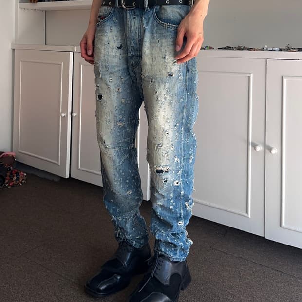 Diesel Limited Edition 불렛 마크 대미지 진