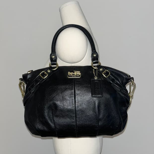 📦Basic Coach All Black shoulder bag