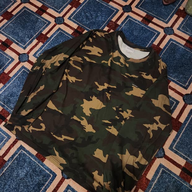 디스이즈네버댓 우드랜드 카모 롱슬리브 (XL)