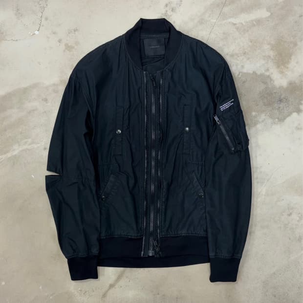 [2] SS14 UNDERCOVER ‘GODOG' Bomber