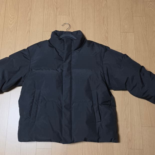 유니클로 심리스 다운재킷 블랙 XL