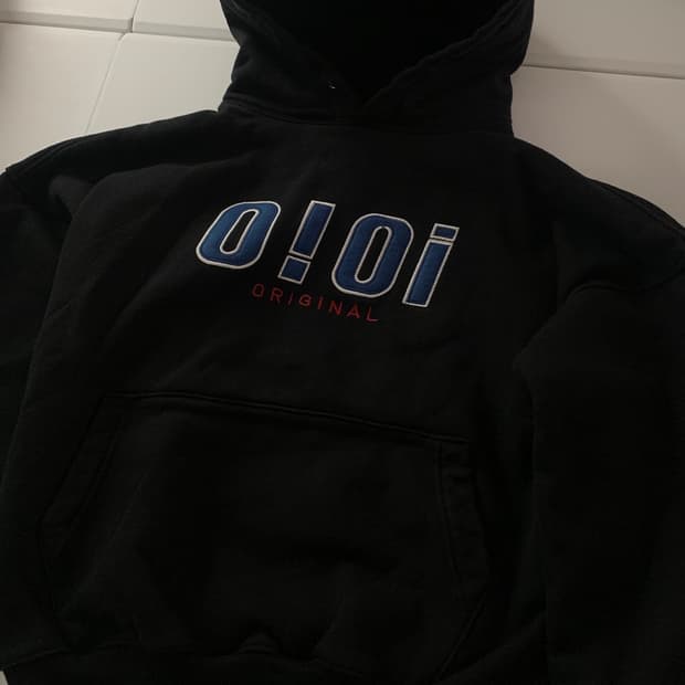 오아이오아이 후드티