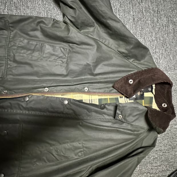 바버 비데일 왁스자켓 