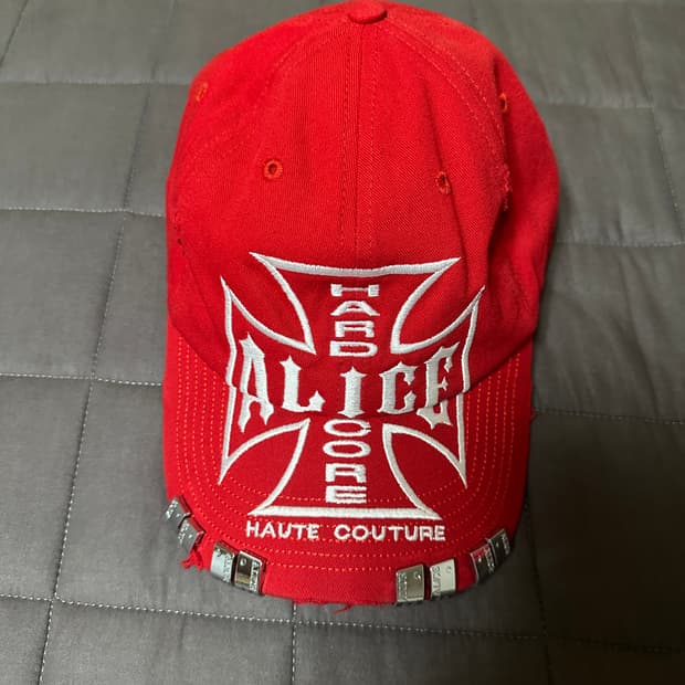ALICE HOLLYWOOD MOTO COUTURE CAP RED