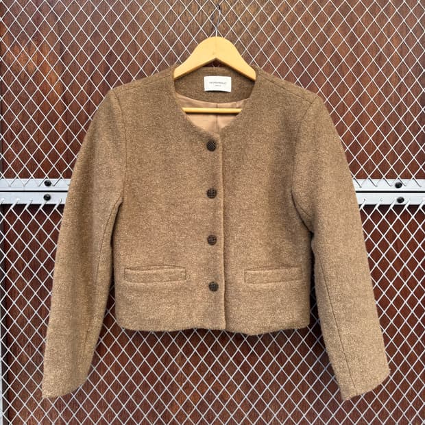 더오픈 프로덕트 트위드 브라운 부클 노카라 크롭 자켓