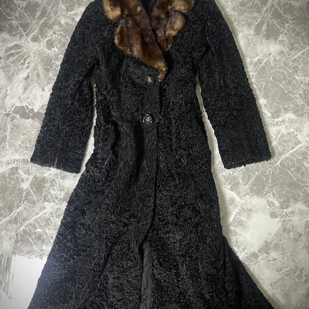 (Unknown)Fur long coat