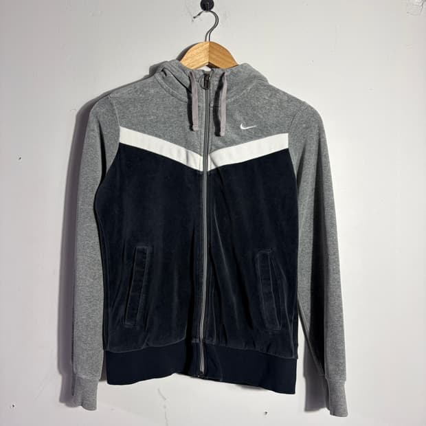 나이키 벨벳 후드집업 (무료배송)