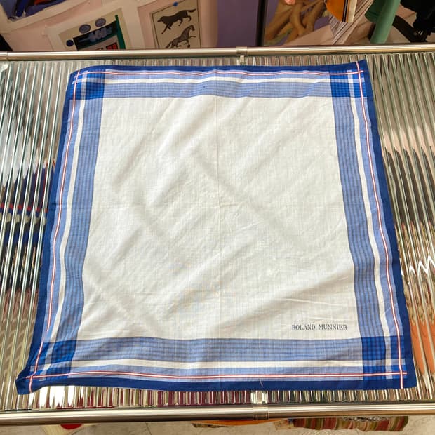 빈티지 스퀘어 그래픽 손수건