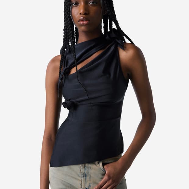 [XS,S]코페르니 플라워 슬리브리스 탑/블랙