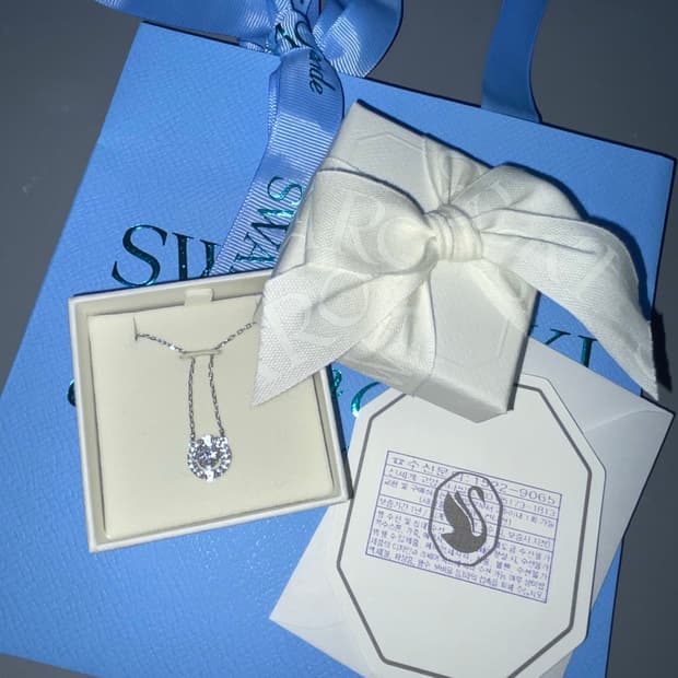 스와로브스키 Una 로듐 목걸이